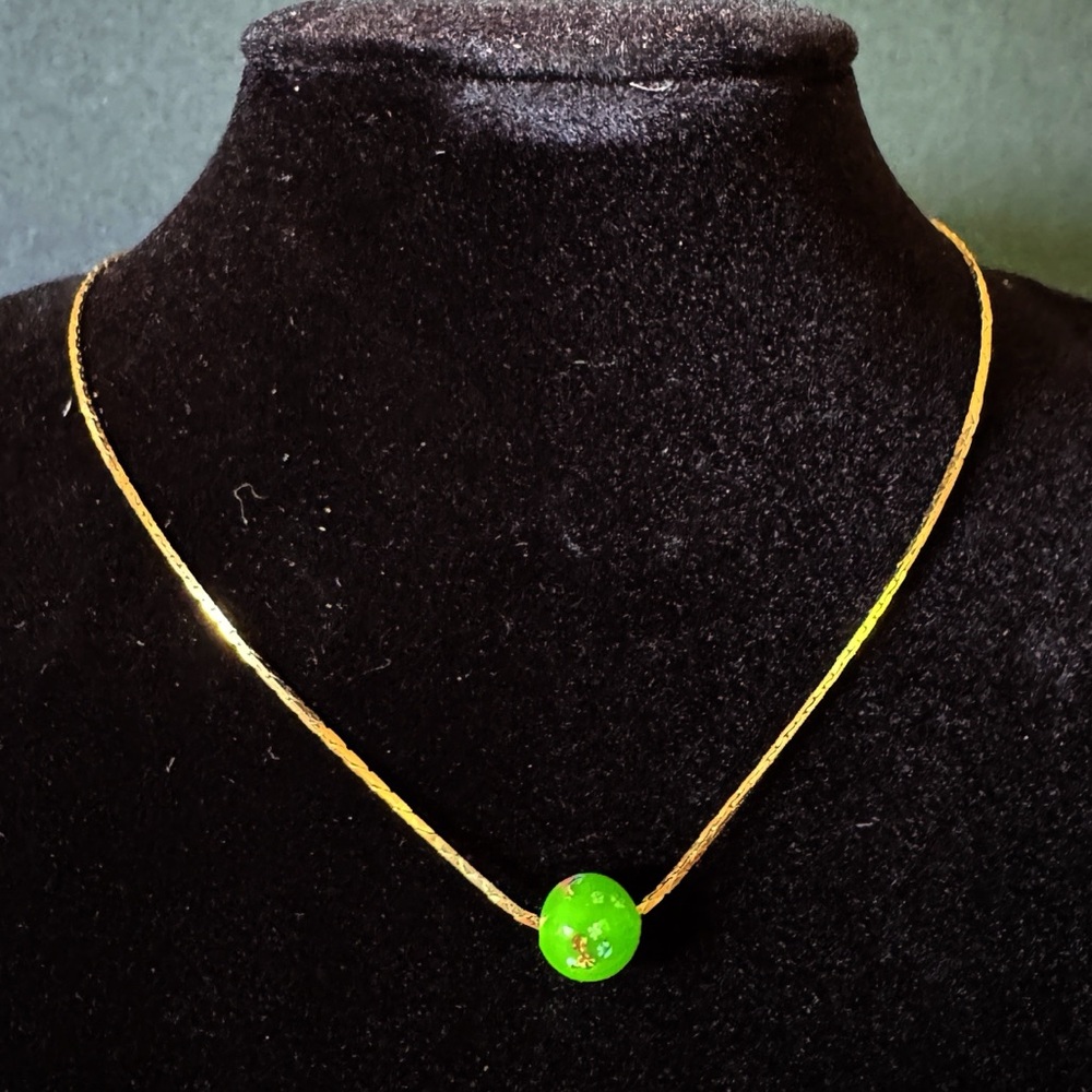 Vintage choker